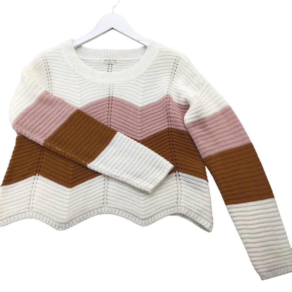 FULL CIRCLE TRENDS Womens Striped Zigzag Sweater Size Medium - Picture 4 of 12